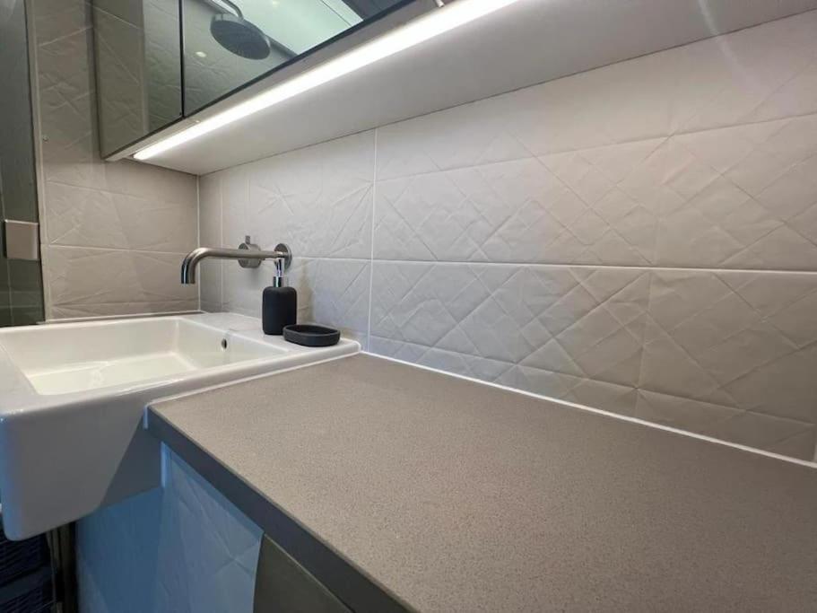 New Manhattan Loft Gardens Stratford ロンドン エクステリア 写真