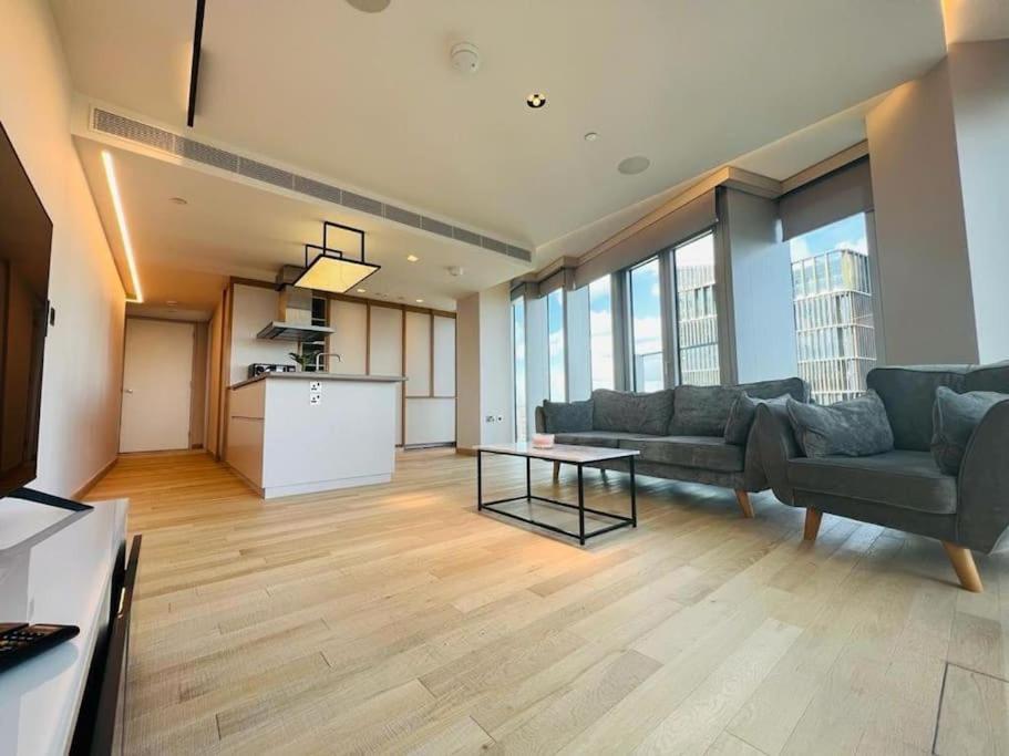 New Manhattan Loft Gardens Stratford ロンドン エクステリア 写真